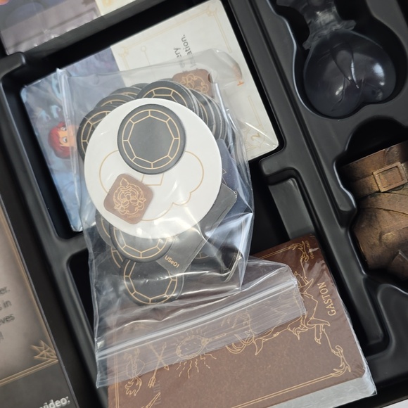 New Open Box Disney Villainous Despicable Plots Ravensburger Strategy Board Game - Picture 11 of 11